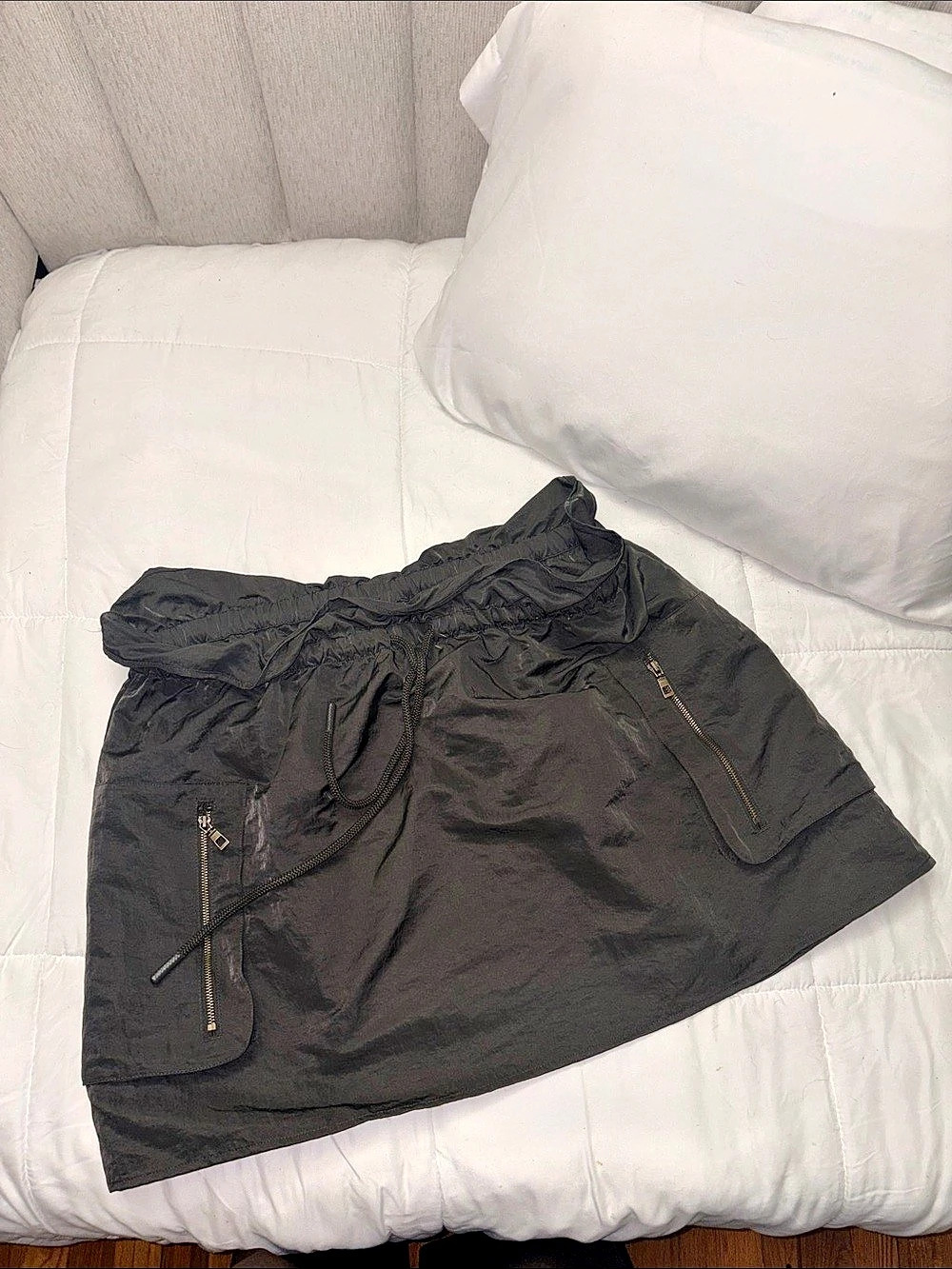 Future Collective Cargo Shorts in Black Size 1X Like New